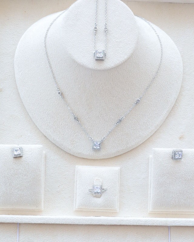 square silver set 55