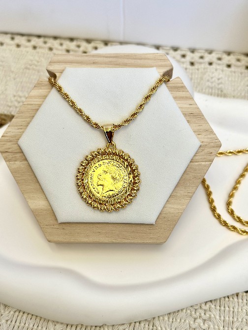 21 k lira necklace